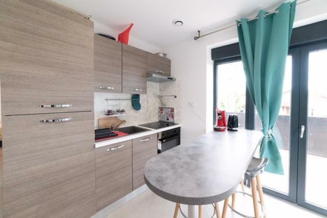 Blue Purple Grand Stade Apartment Мейзио Екстериор снимка